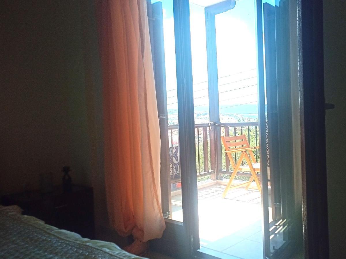 Μεζονετα Apartamento Néa Ródha Exterior foto