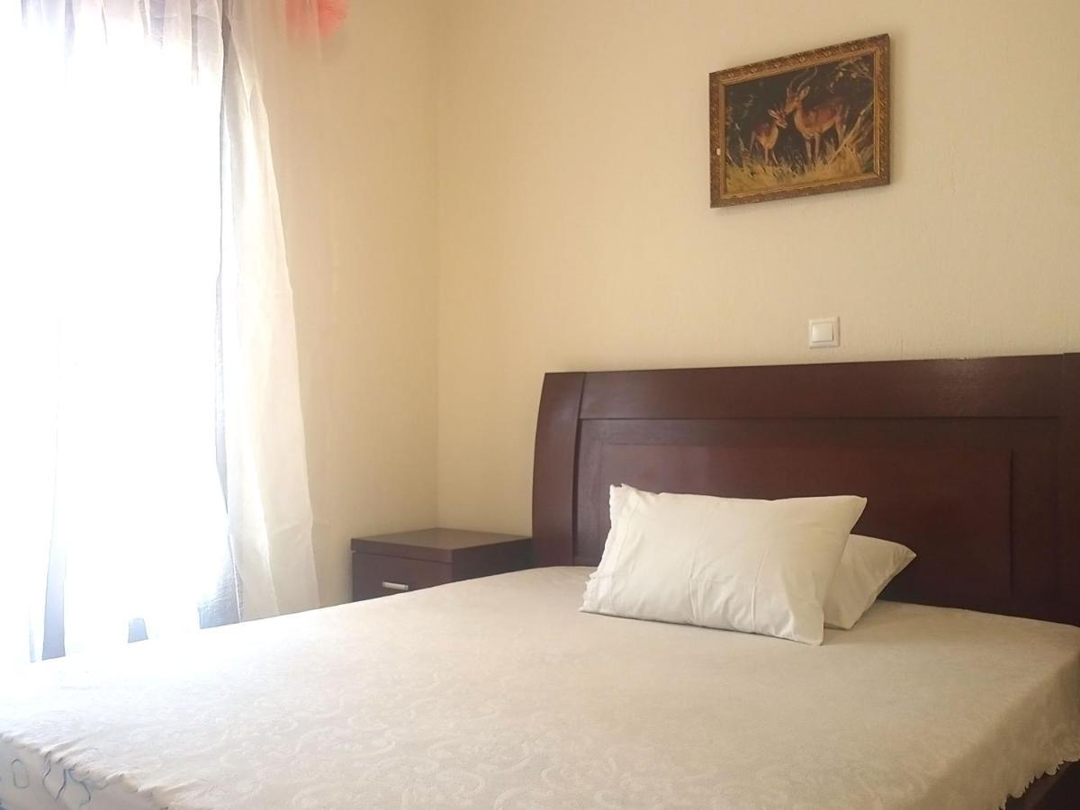 Μεζονετα Apartamento Néa Ródha Exterior foto
